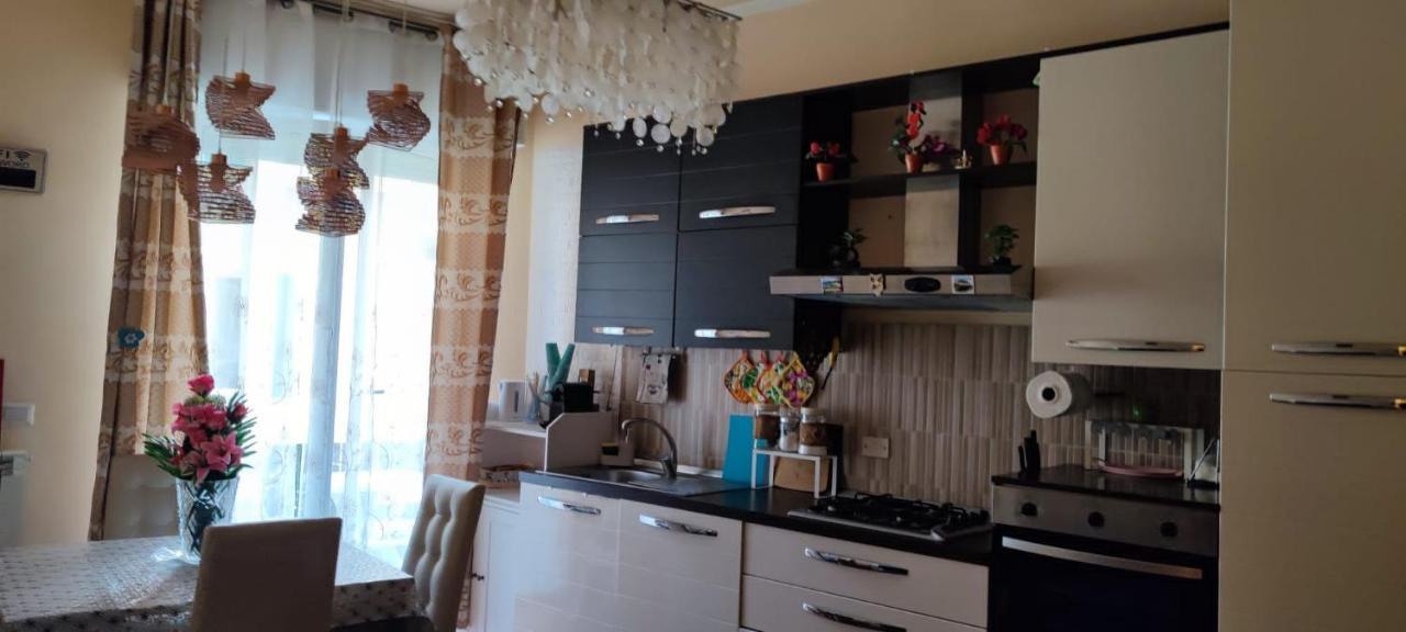 Azzurra Holiday Home - 850 M Al Mare - 75 Mq - Balconata Vivibile - Wi-Fi - Pay Tv Gratis - Posteggio Auto Condominiale Non Assegnato Rapallo Esterno foto