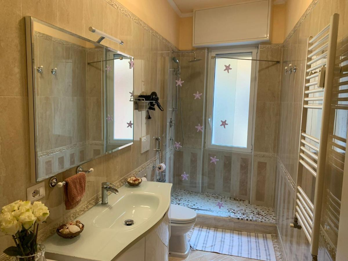 Azzurra Holiday Home - 850 M Al Mare - 75 Mq - Balconata Vivibile - Wi-Fi - Pay Tv Gratis - Posteggio Auto Condominiale Non Assegnato Rapallo Esterno foto